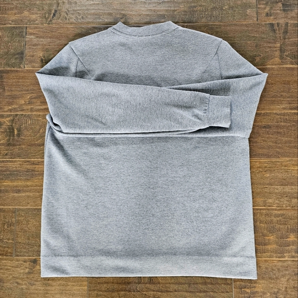 Fox Women's Light Gray Rise Crewneck Sweatshirt sz medium - Picture 4 of 7